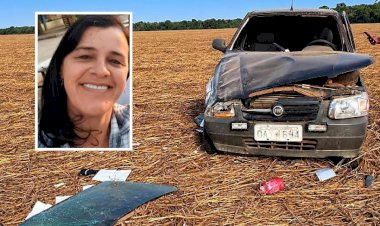 Mulher capota carro e morre após deixar filha em ponto de ônibus