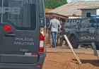 Homem invade casa e mantém mãe e filho reféns por mais de 2 horas em MT