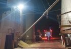 Bombeiros atuam por oito horas para conter incêndio em secador de grãos às margens da BR-070.