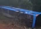 Ônibus tomba na BR-158 e deixa 2 mortos e 6 feridos entre Barra do Garças e Nova Xavantina