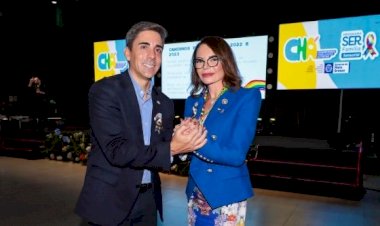 Primeira-dama de MT participa de entregas e assinatura na Seduc, além de lançamento de novo programa social especial para Educação