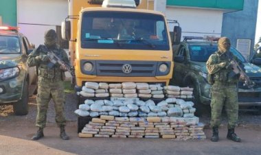 Caminhão de prefeitura é flagrado com 153 tabletes de supermaconha na BR-070