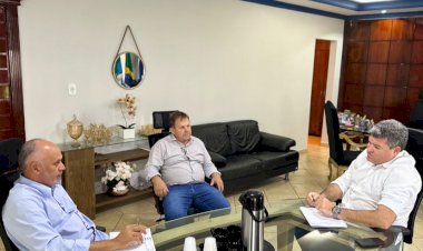 Prefeitos de Novo São Joaquim e Santo Antônio do Leste se reúnem para firmar possível parceria na área da saúde entre os municípios