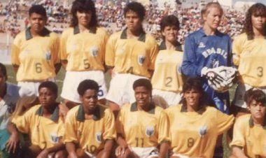 Primeira seleção feminina de futebol do Brasil é tema de documentário