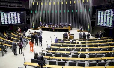 Câmara aprova aumento no número de deputados; MT ganha 2