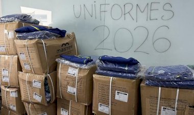 Seduc inicia entrega do kit de uniformes para escolas da rede estadual de ensino