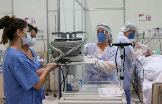 Piso Enfermagem: PEC sobre jornada de trabalho pode acabar com carga horária de 44h semanais