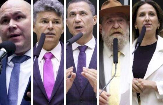 Cinco deputados de Mato Grosso assinam pedido de impeachment contra Alexandre de Moraes