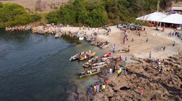 47 embarcações participam do torneio de pesca no último dia do Festival em Cachoeira da Fumaça; vídeo