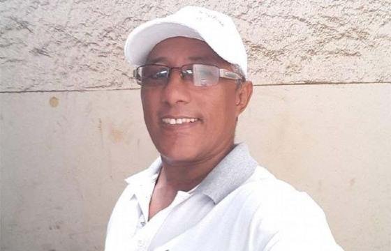 Homem é morto a facadas e tiros no centro de Barra do Garças