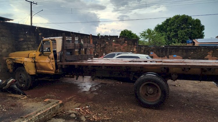 PM faz apreensão de caminhão sem condições de circulação em Campinápolis