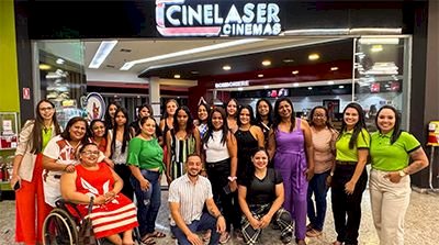 Sicredi Araxingu e Cine Laser de Barra do Garças promovem sessão de cinema para alunas do programa Mulheres Mil do IFMT