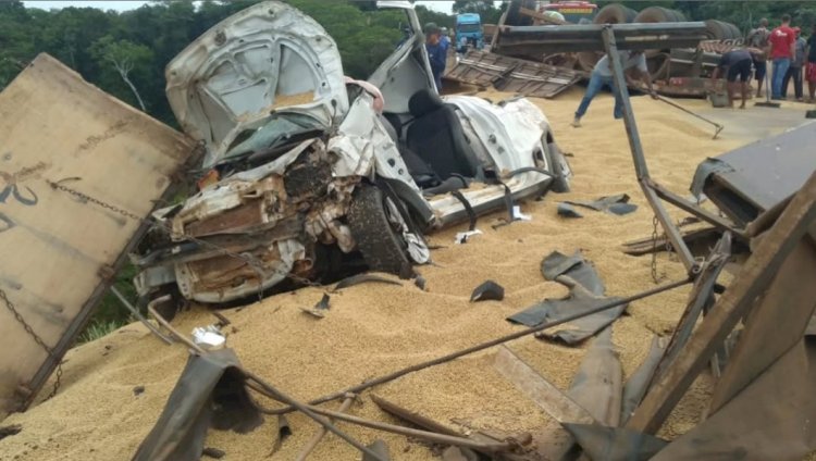 Caminhoneiro perde controle após falha mecânica e provoca grave acidente na BR-158 em Nova Xavantina