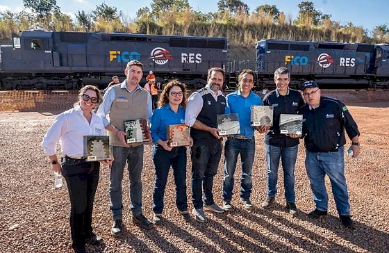 Ministério dos Transportes vistoria obras de ferrovia que vai ligar GO e MT aos portos